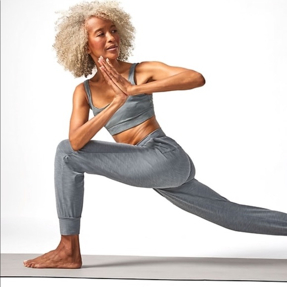 Athleta salutation grey heather joggers - Picture 5 of 8